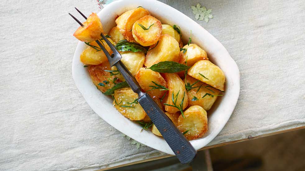 Christmas dinner recipes herb crusted potatoes